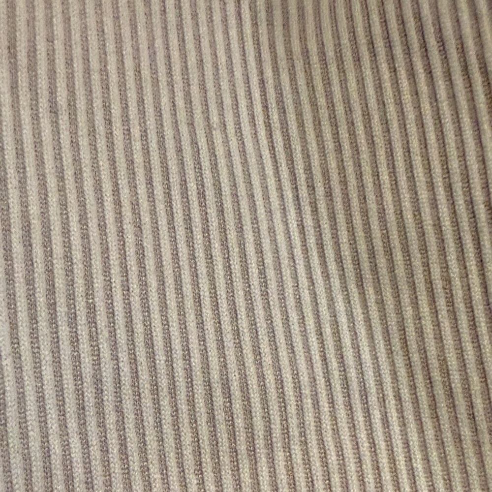Divided Light Gray Ribbed Top - Picture 4 of 5